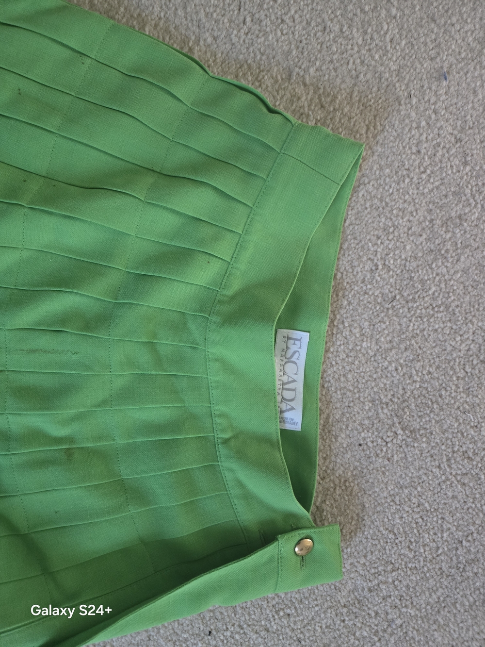Escada Vivid Green Pleated A-Line Skirt